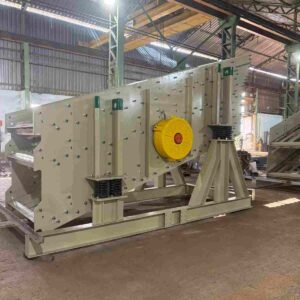 Peneira Vibratória Padrão Metso 4,00×1,50 de 3 decks